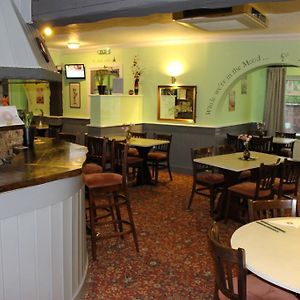 Oliver Twist Country Inn